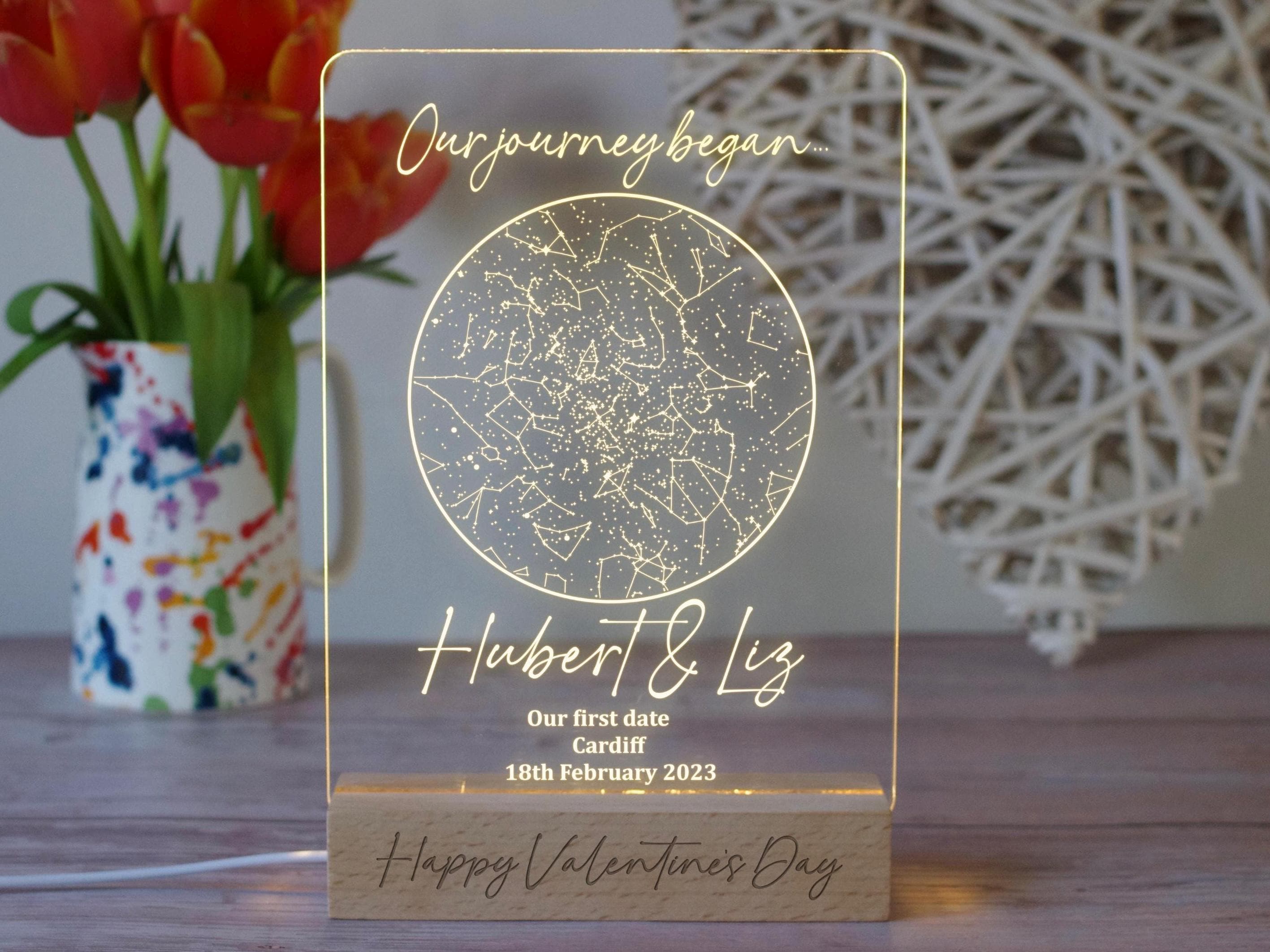 Star map - personalised by date & location. LED bedside light. Special date gift for couples. Valentines gift for boyfriend. Unique gift