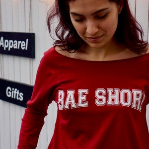 slouchy BAE Shore sweatshirt women's image 2