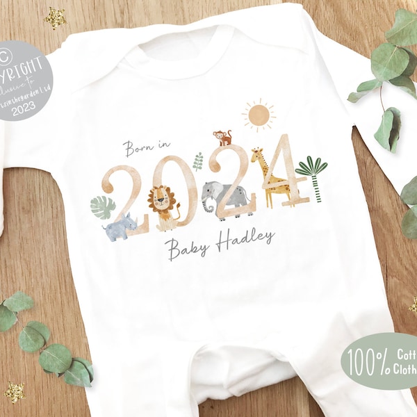 Gepersonaliseerde Sleepsuit, Nieuw babycadeau, Geboren in 2024 cadeau, Gepersonaliseerde babygroei, Safari babycadeau, Naar huis gaan outfit, Baby aandenken