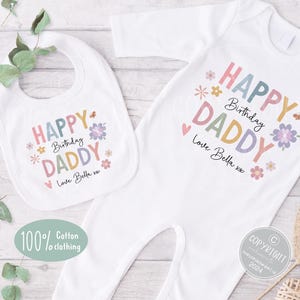 パーソナライズされたスリープスーツ、パパの誕生日プレゼント、パパとしての1歳の誕生日、よだれかけ、コットンベビーグロー、新生児ギフト、パパへのプレゼント