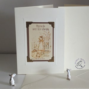 Carte de voeux/anniversaire faite main. Véritable carte à jouer vintage, Holly Hobbie de 1975. Parfaite carte d'amitié rétro des années 70. L'amour soutient la nostalgie