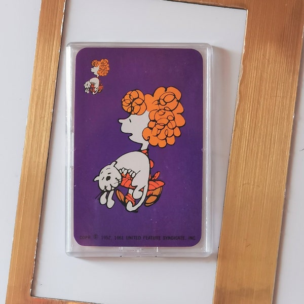 Fridge magnet ~ Genuine vintage playing card, 1970s. Peanuts Gang - Frieda - girl with curly red hair, Snoopy, Charlie Brown, Schulz