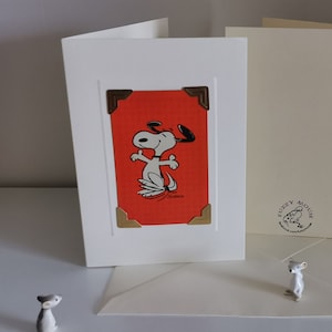 Carte de voeux/anniversaire faite main. Véritable carte à jouer vintage, années 1970. Snoopy fait la danse snoopy !! Charlie Brown, Peanuts Gang. Schulz.