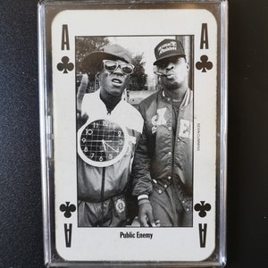 Aimant pour réfrigérateur ~ Public Enemy ~ Véritable carte à jouer, du jeu NME de 1991 « Leader Of The Pack » ~ cadeau de fan rare et amusant !