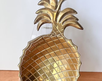 Brass Pineapple Trinket Dish. Vintage Brass Tray. Pineapple Ring Dish.