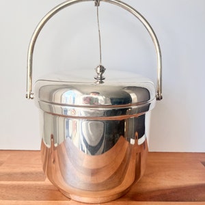 Vintage Silverplate Hinge Open Ice Bucket. image 1