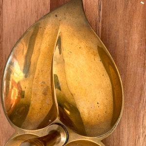 Double Leaf Brass Metal Catchall Dish. Vintage Brass Jewelry Dish. Vintage Vanity Valet. image 3