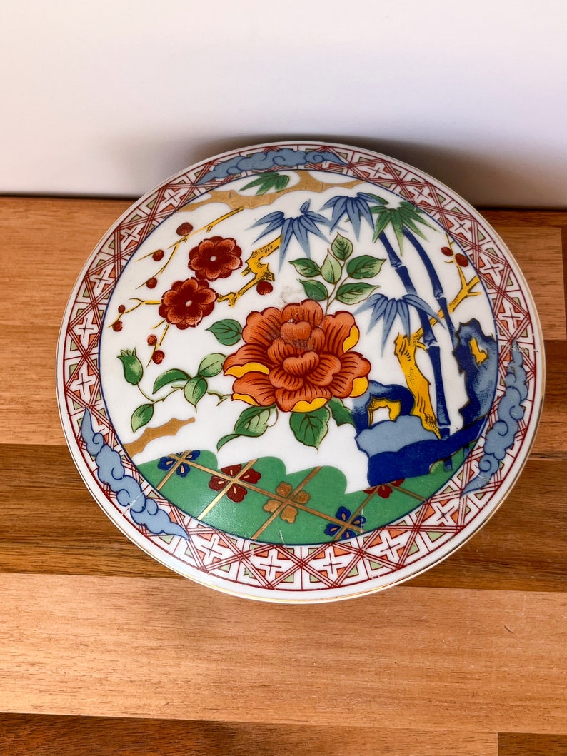 Vintage Porcelain Lidded Trinket Box. Colorful Japanese Porcelain Storage Box. Vintage Jewelry Dish. image 2