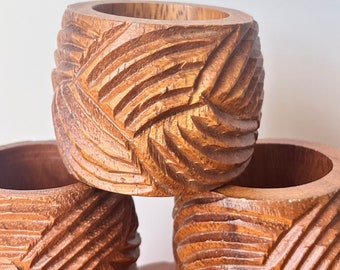 Vintage Handcarved Wooden Bohemian Style Napkin Rings. Set of 8 Vintage Napkin Rings.