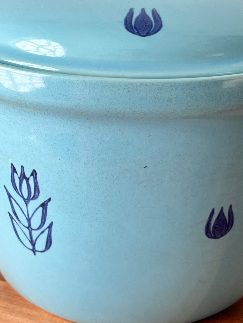 Robin Blue Lidded Crock with Cobalt Tulips. 1960s Cronin Pottery Lidded Pot. Blue Tulip Vintage Cookie Jar. image 5
