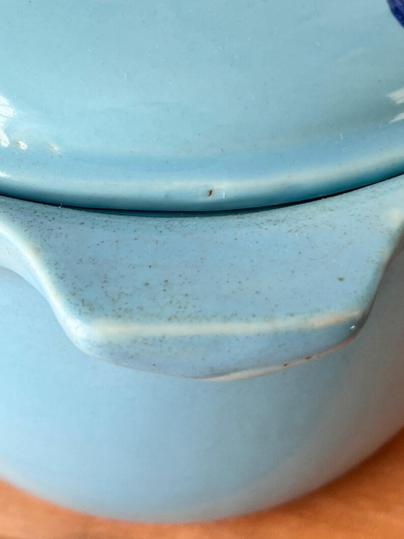 Robin Blue Lidded Crock with Cobalt Tulips. 1960s Cronin Pottery Lidded Pot. Blue Tulip Vintage Cookie Jar. image 4