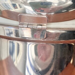 Vintage Silverplate Hinge Open Ice Bucket. image 9