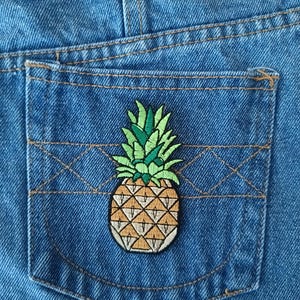 Fresh Pineapple Cartoon Fruit Cool Badge Patch Iron On Patches for Jackets Jeans Caps T-Shirt DIY Unique Gift