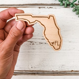 Wooden Florida Magnet / Florida State Outline Refrigerator Magnet / Laser Engraved FL Magnet /FL Gift / Realtor Closing Gift / Hand Lettered