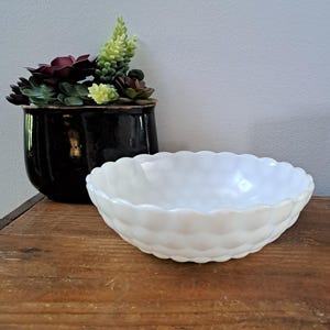 Vintage Anchor hocking bubble milk glass 8 inch vegetable or fruit bowl.