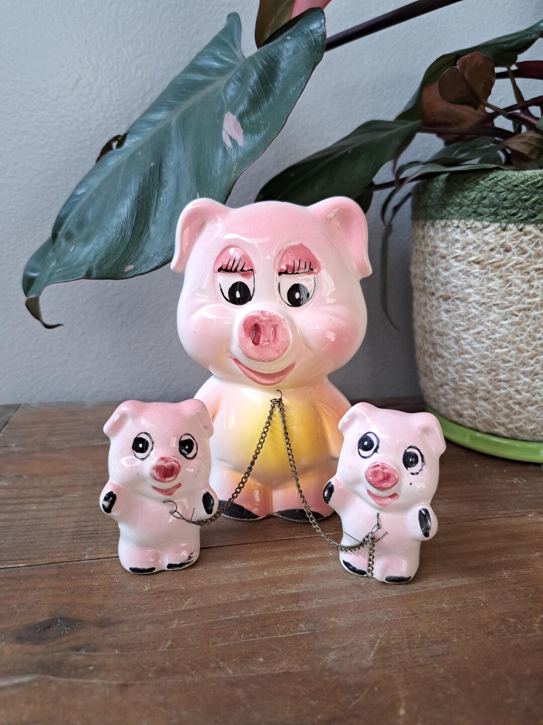 Vintage Pink Pig Chain Figurines, Chain Animals, Ceramic, Mid Century ...