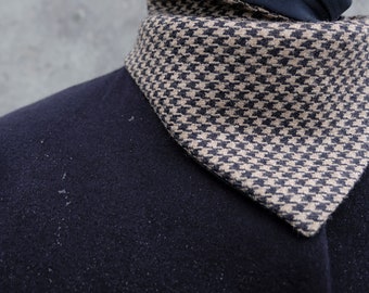 Vintage / minimal statement scarf / upcycled triangle bandana in wool and silk / houndstooth scarf