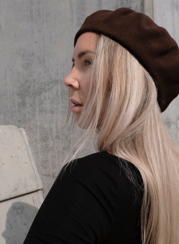 Vintage / trendy french style brown wool beret hat - image 1