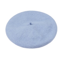 Vintage / trendy french style baby blue wool beret hat
