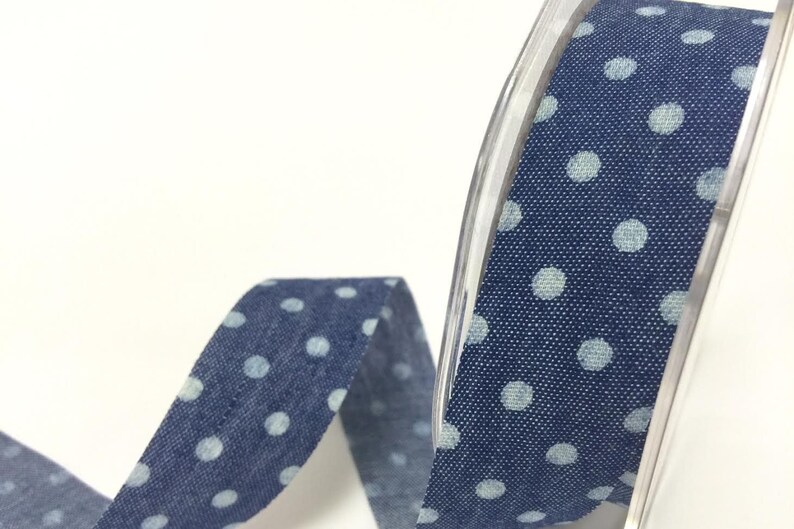 Berties Bows Raw Edge Denim ruban 25 mm par 1 m Choisissez étoiles ou Pois Cercles Berties Bows Raw Edge Denim ruban 25 mm par 1 m Choisissez étoiles ou Pois Cercles