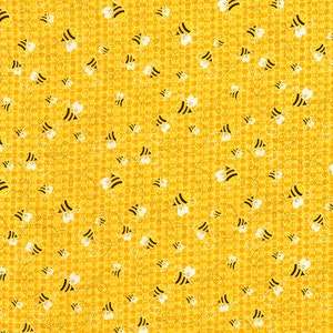 Bees on Honeycomb Yellow Novelty Fat Quarter Cotton Fabric by Timeless Treasures (UK)