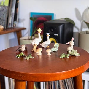 Hagen Renaker Frog - Etsy