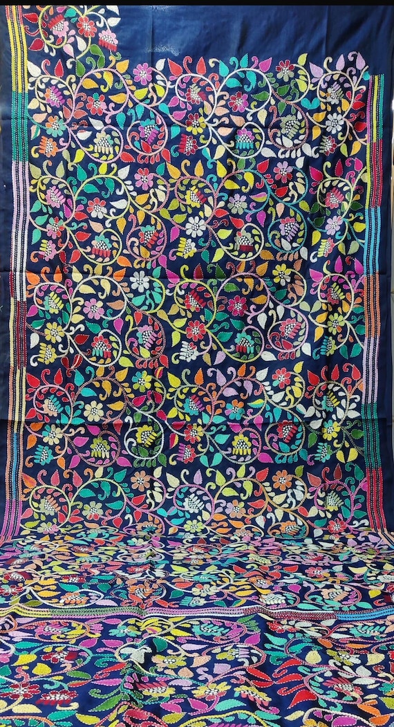カンタステッチシルクサリー：手刺繍のインドのウェディングサリー