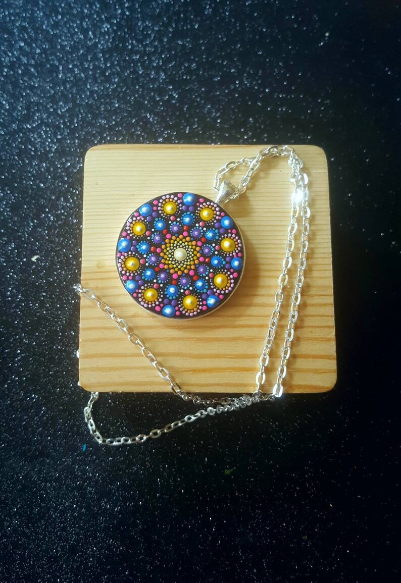 Colgante de Mandala multicolor con collar tamaño de la Etsy