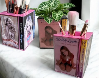 Organiseur de bureau rétro fait main avec ruban adhésif pour cassettes Britney Spears | Porte-pinceau de maquillage | Pot à crayons | La nostalgie des années 2000