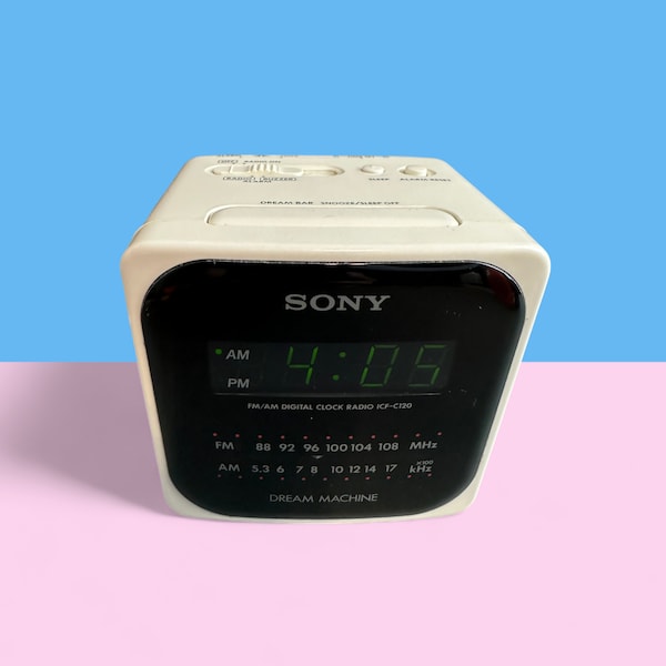 Vintage 1989 SONY Dream Machine clock radio white square am/fm radio alarm electronic cube clock Battery Backup ICF-C120