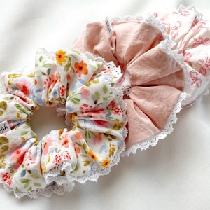 Floral Bow Scrunchie - Etsy