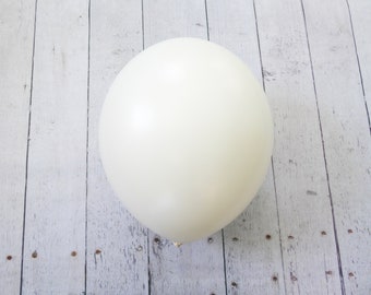 17" Tuftex Lace Cream Latex Balloons 3 or 5 Pack