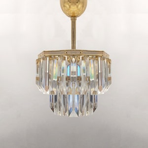 Vintage Murano glass &quot;triedri&quot; prisms chandelier attributed to designer Paolo Venini made in the 1970s in Italy.