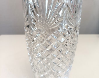 Beautiful Vintage Fine Cut 24% Lead Crystal Vase From the 1990's