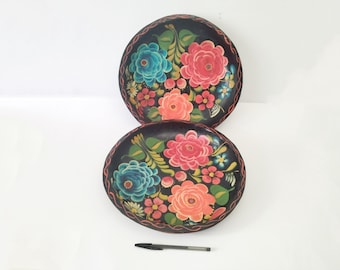Mexico hand painted carved wooden plates or bowls circa 1970 Large Mexican wooden plates with flowers Folk Art plates Boho Chic Tonala