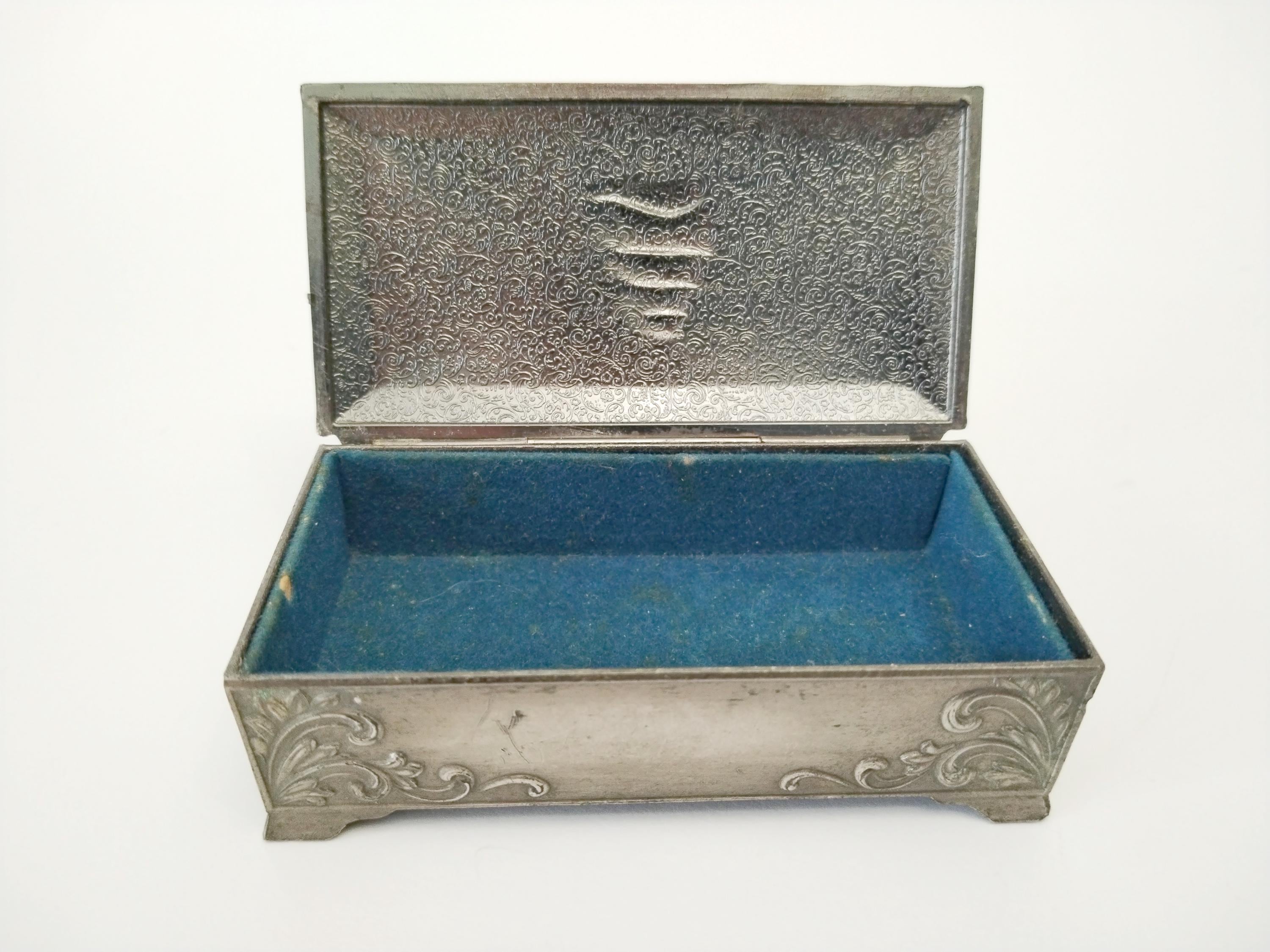 Boîtes De Plaquage Modèles Années 60 – Vintage