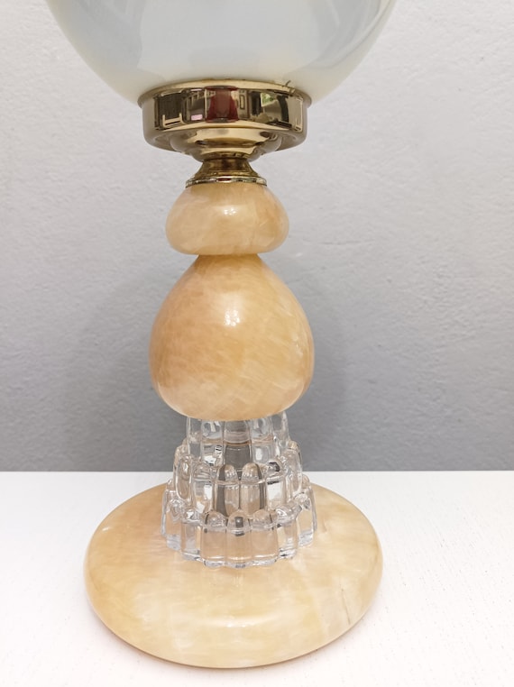 Small table lamp with beige marble opaline lampshade