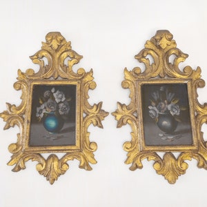 Framed Spanish original oil paintings of still life flowers from the 1950s vintage oil paintings with ornate gold leaf wooden frames