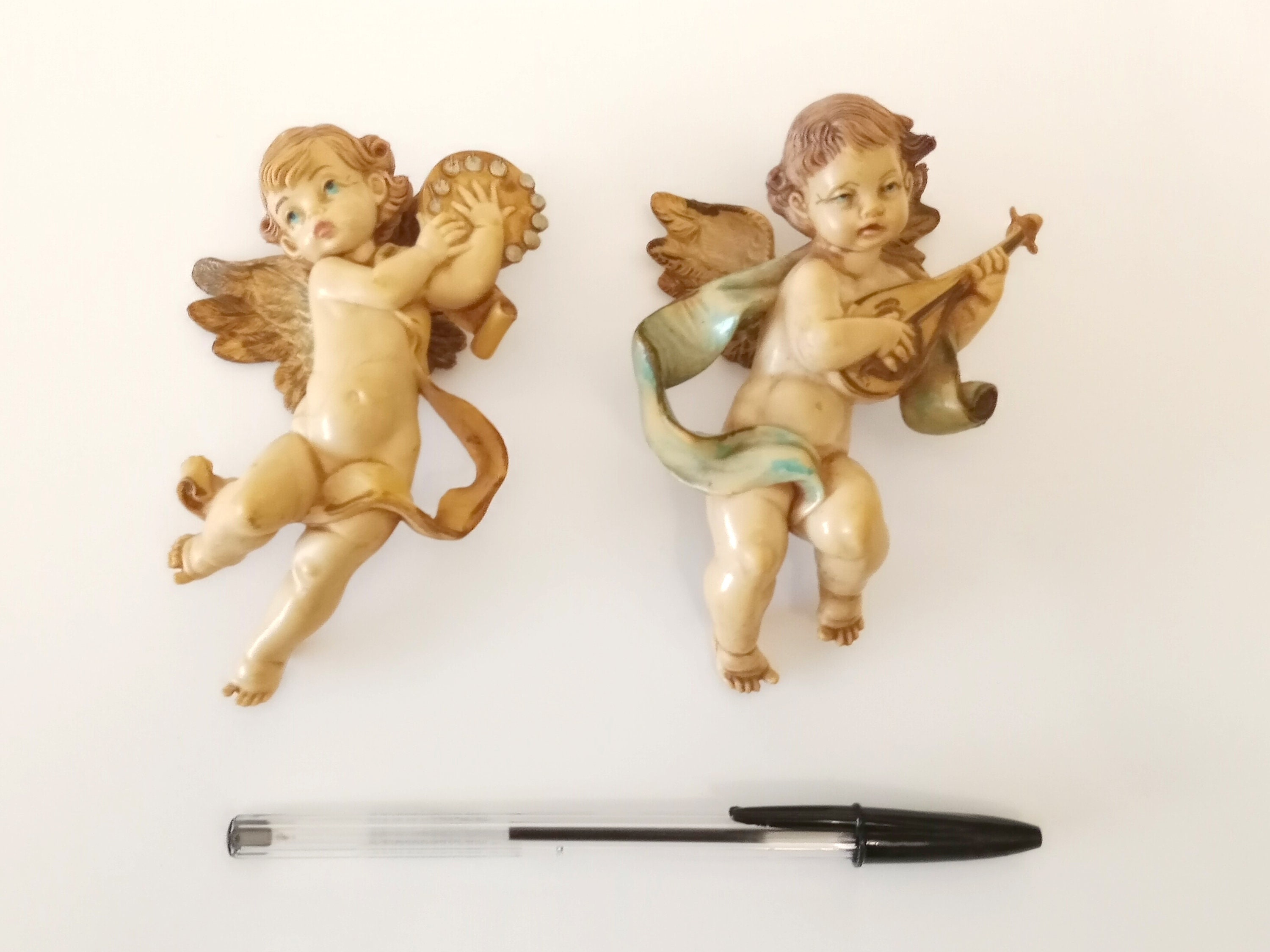 Pair of small vintage Italian angels or cherubs wall hanging