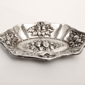 Small vintage Argentum silver dish trinket tray circa 1940 ornate oval silver tray featuring flowers and leaves