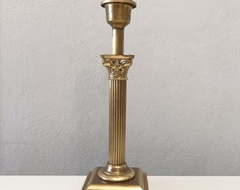 Brass neo-classical style brass table lamp from Spain circa 1970 Tall gold table lamp with maker's mark