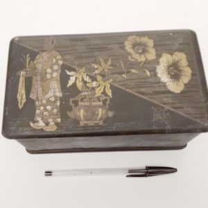 Boîte à couture Napoléon III « Société française de coton à coudre » vers 1880 boîte à chinoiseries noire boîte à fil de coton à coudre boîte à bijoux