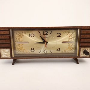 Vintage Rhythm bell and music  wind up alarm clock Japan circa 1960 large musical table clock MCM alarm clock #5867 For Elise Beethoven