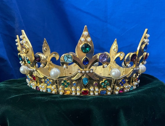 Gold Crown Fleur De Lis Custom Colors and Size, Personalized 