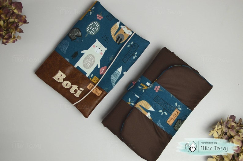 diaper pouch and changing pad traveling changing mat with diaper clutch waterproof Baby shower gift set for girls gift for new mom
