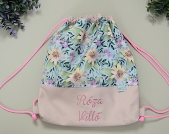 Personalisierte Kordelzugbeutel für Mädchen | Blumen wasserdichte Schultüte | Turnbeutel | Badetasche | Kinderzimmer Rucksack | Bestickt