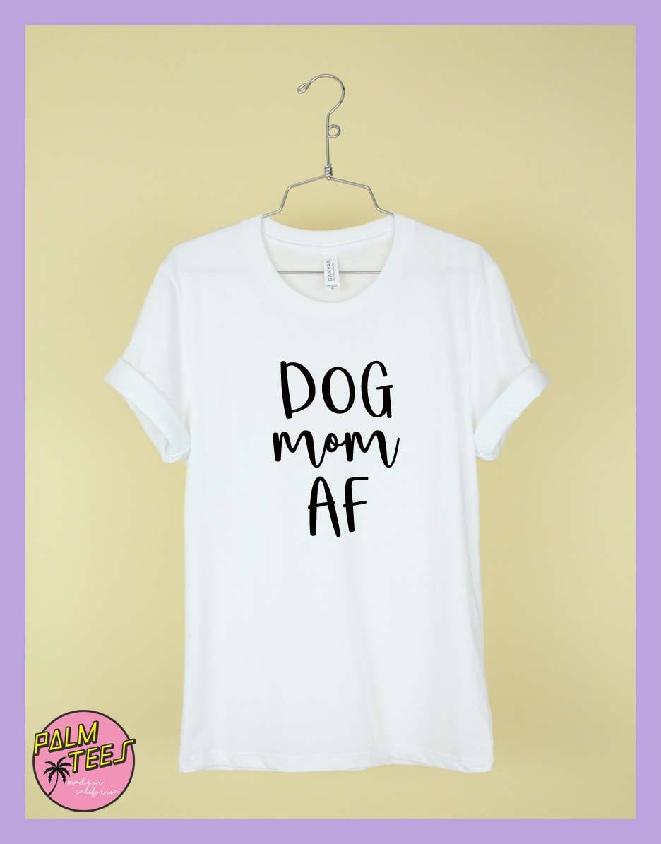 My mom is my dog. Я dog mom. Стикер mommy. My mom is my dog. Футболка я люблю собак.