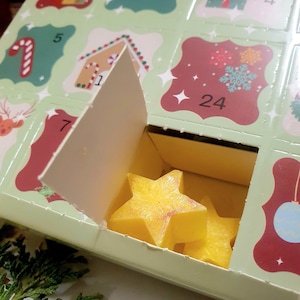 Calendario dell&#39;Avvento in cera fusa: 24 giorni di fragranza festiva