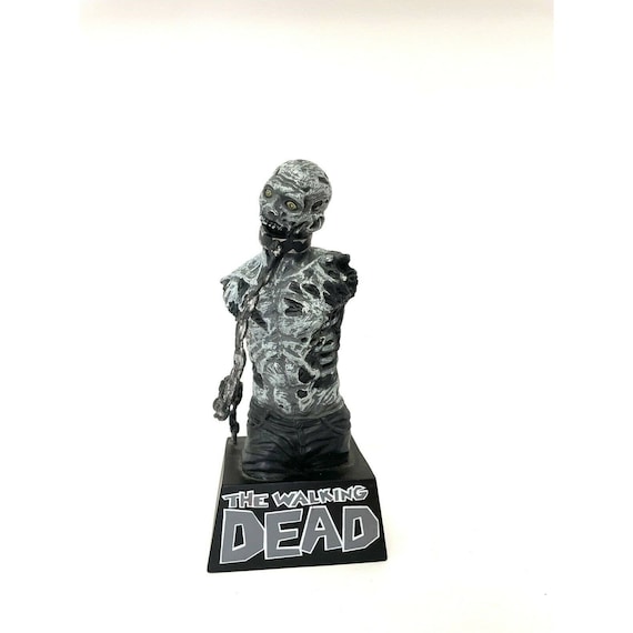 Details about   The Walking Dead Michonne's Pet Zombie Vinyl Bust Bank 1025T 