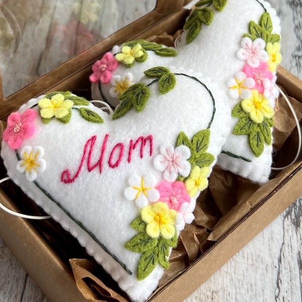 Personalized Felt Heart With Flowers, Mother’s Day Gift